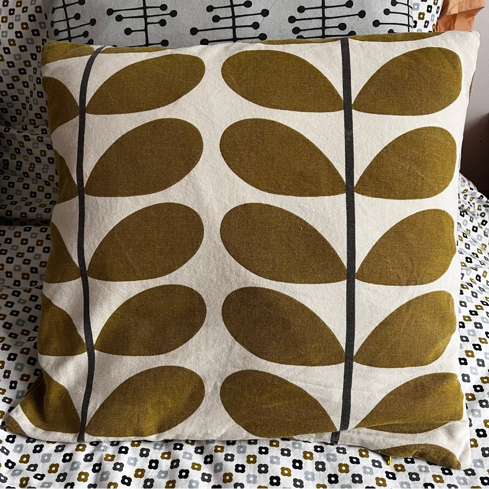 ORLA KIELY Stem Accent Pillow Cover - 15 x 15 in. - Green/White